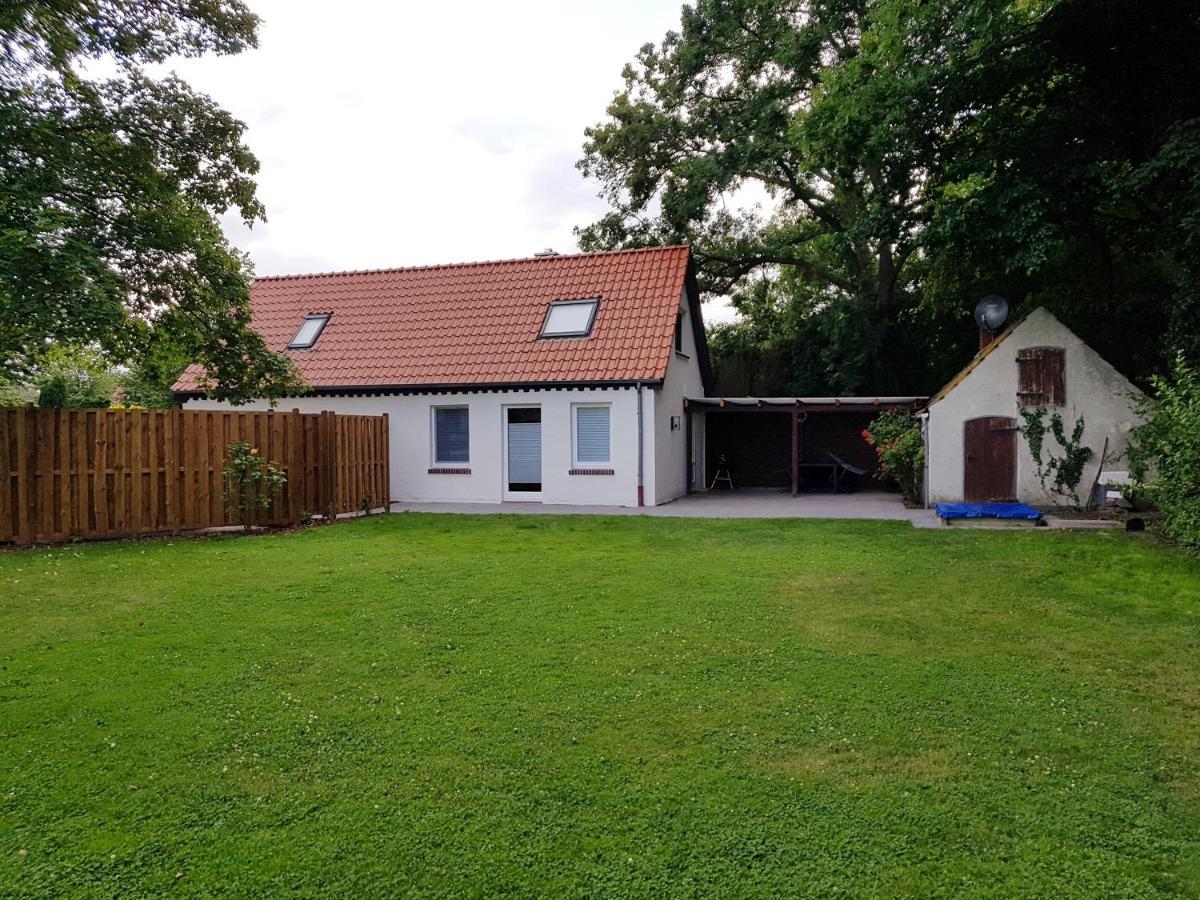 Ferienhaus An Der Nordsee - Familienfreundlich, Gut Ausgestattet & Viel Platz Butjadingen Exterior foto